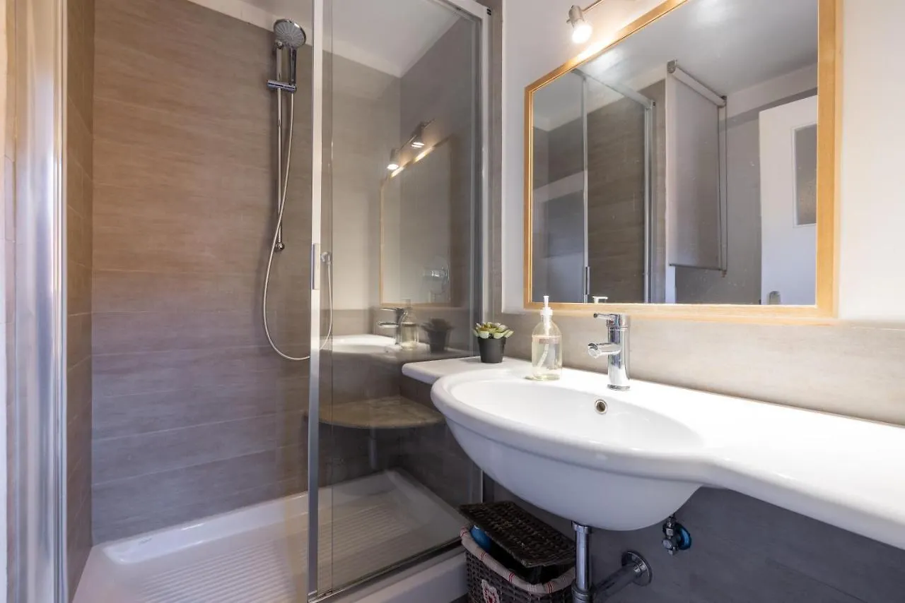 Loft In The Heart Of Rome, Steps To Spanish Steps Italy