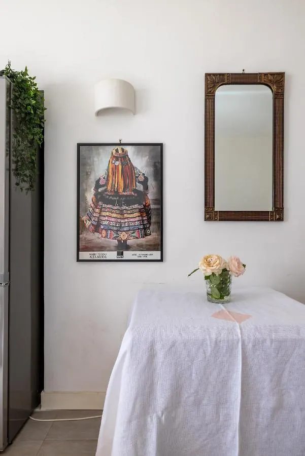 Apartment Loft In The Heart Of Rome, Steps To Spanish Steps Italy